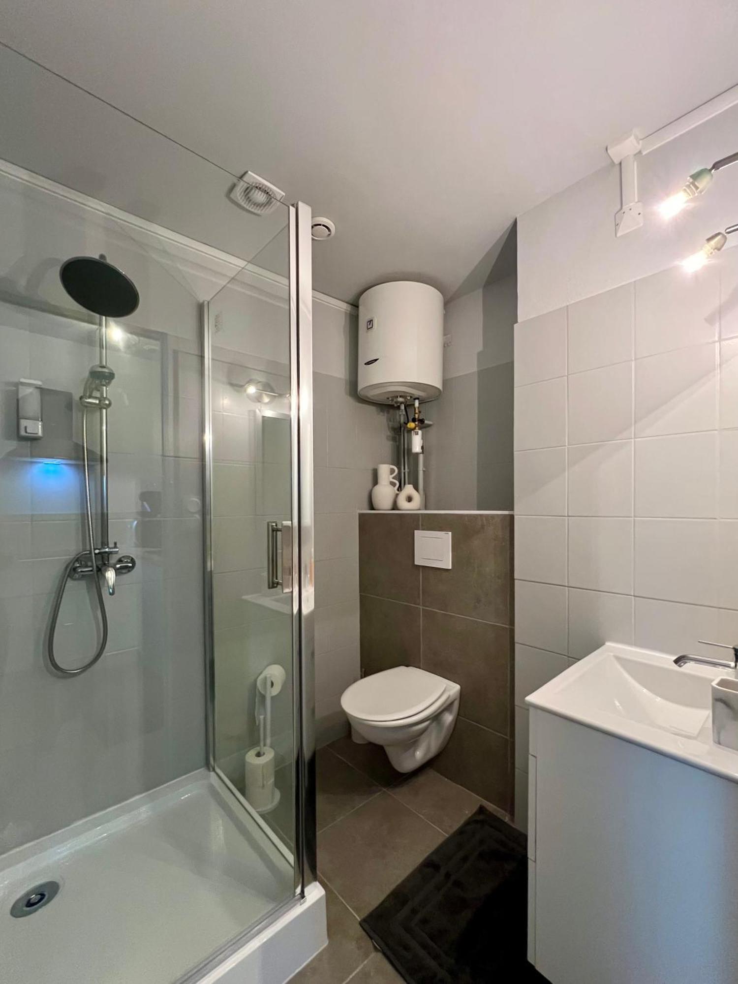 Petit Capucin Apartamento Carcassonne Exterior foto